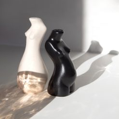 Maison | Anissa Kermiche Paire De Salieres Et Poivrieres Pour Le Corps (Beige, Noir)